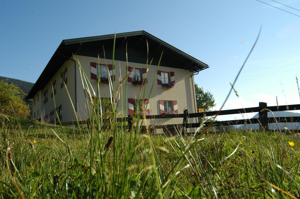 Готель Jufa St. Martin Занкт-Мартін-ам-Тенненґебірґе Екстер'єр фото